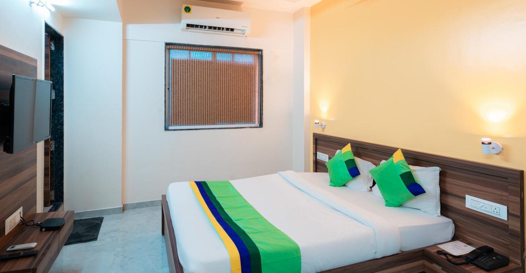 Hotel Treebo Trend The White Castle Pune Exterior foto