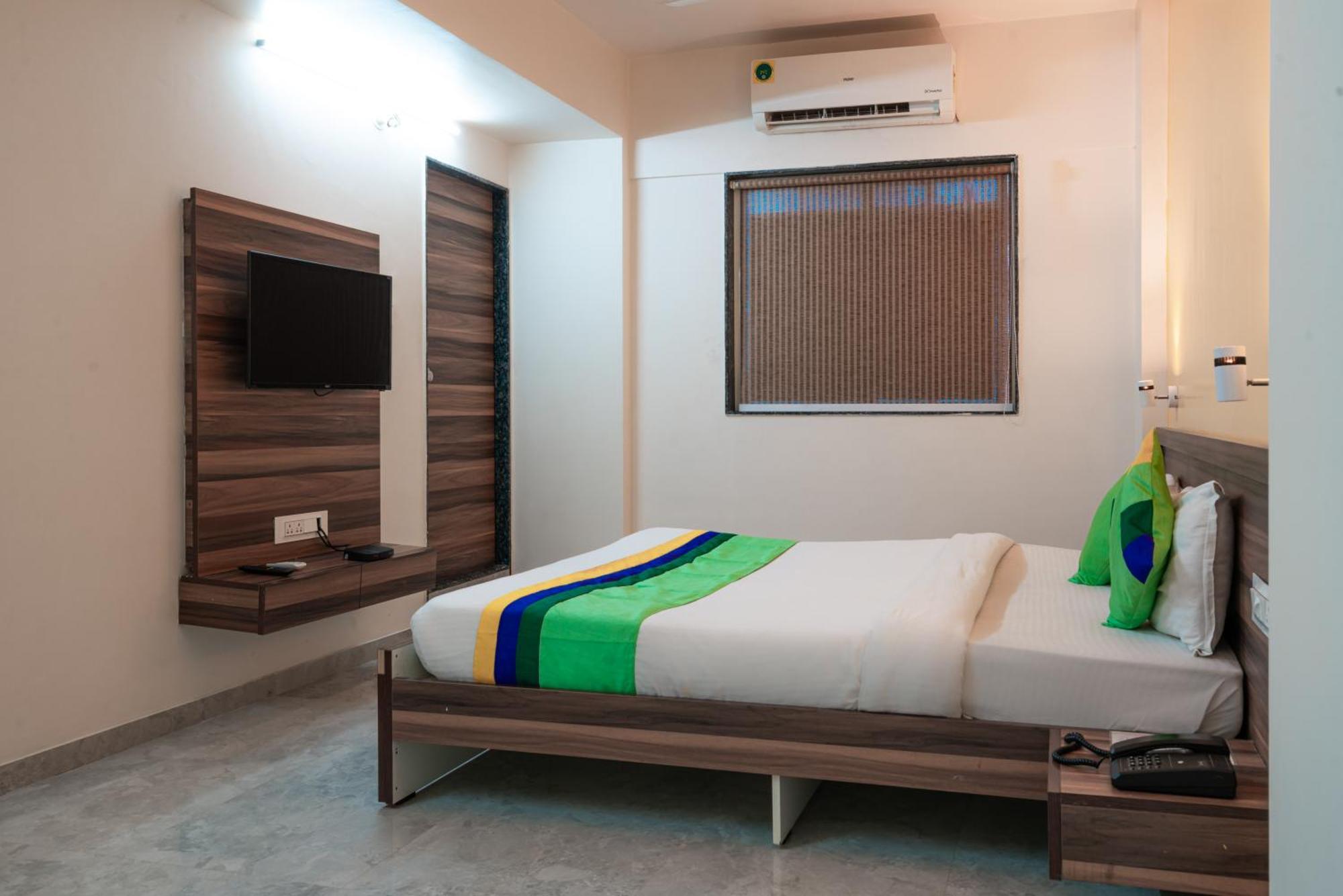 Hotel Treebo Trend The White Castle Pune Exterior foto